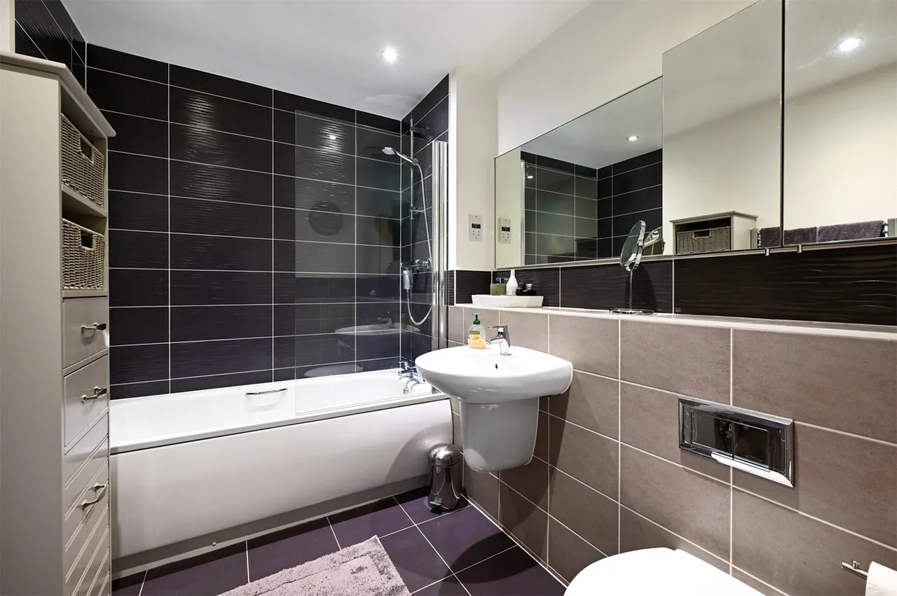 Oswald Street, Wellesley, Aldershot, Hampshire, GU11 4AP, photo 6