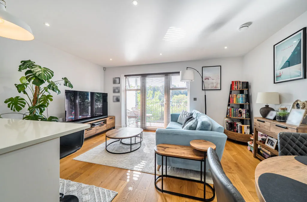 25 Monahan Avenue, Purley CR8 3BB, photo 5
