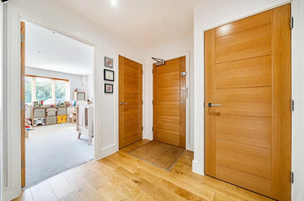 25 Monahan Avenue, Purley CR8 3BB, photo 8