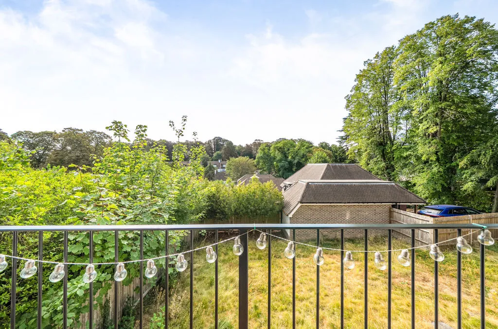 25 Monahan Avenue, Purley CR8 3BB, photo 16