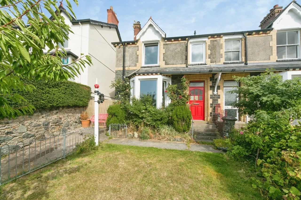 Fron Crescent, Llanfairfechan, LL33, photo 2