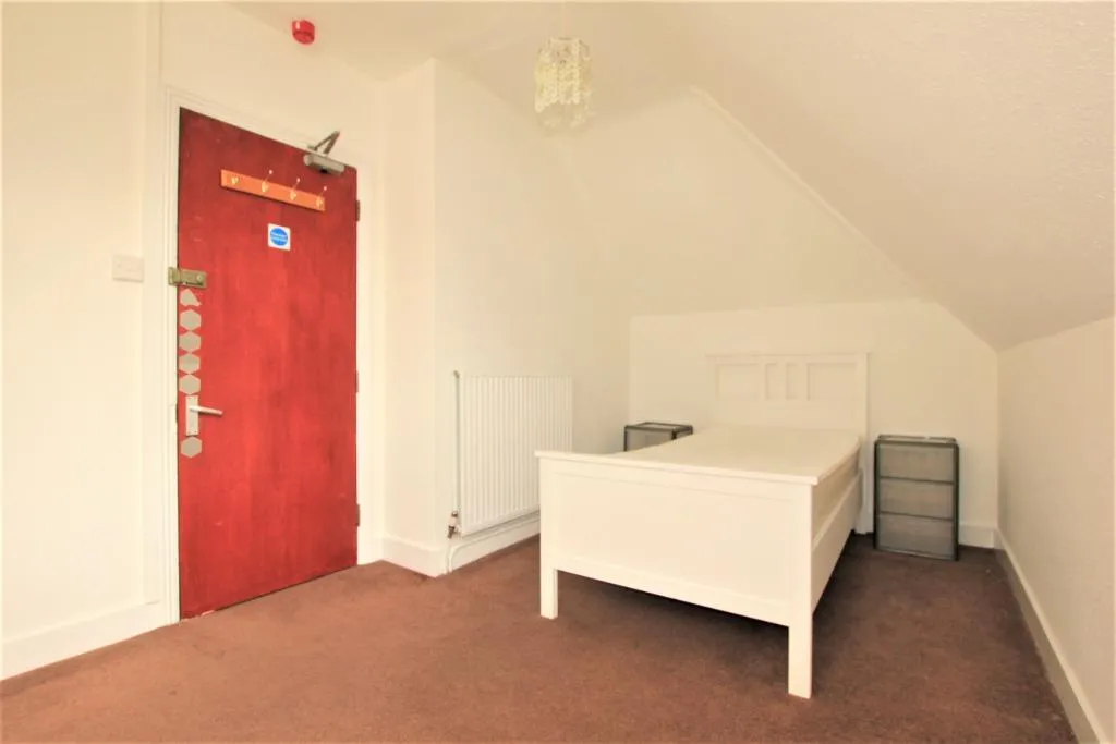 Alexandra Road, Watford, WD17, photo 4