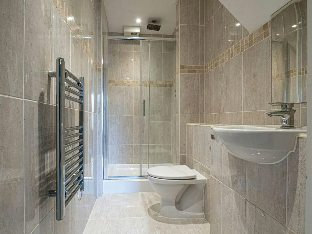 Uxbridge Road, Mill End, WD3, photo 9
