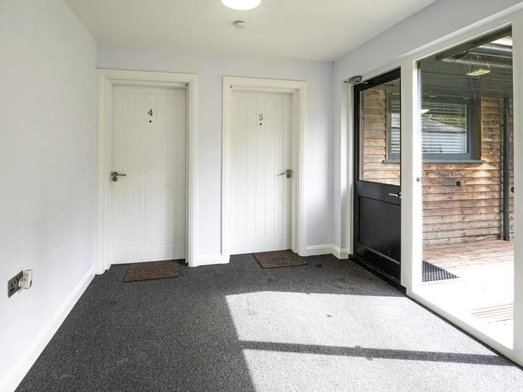 Uxbridge Road, Mill End, WD3, photo 12