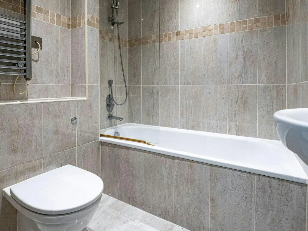 Uxbridge Road, Mill End, WD3, photo 11