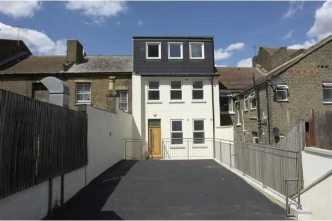 1 bed flat for sale, High Street, Chatham, ME4