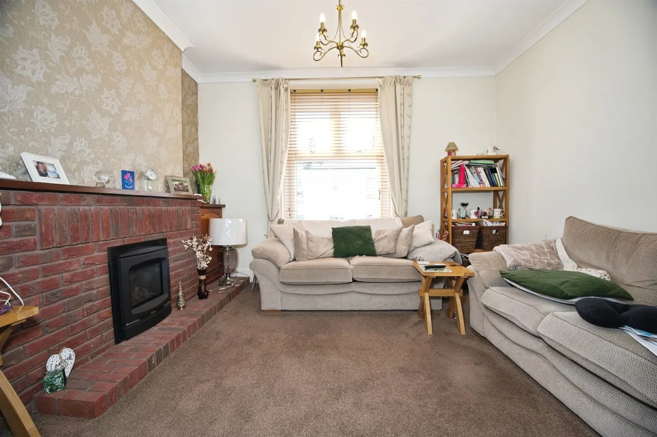 Ludlow Street, Penarth, CF64, photo 3