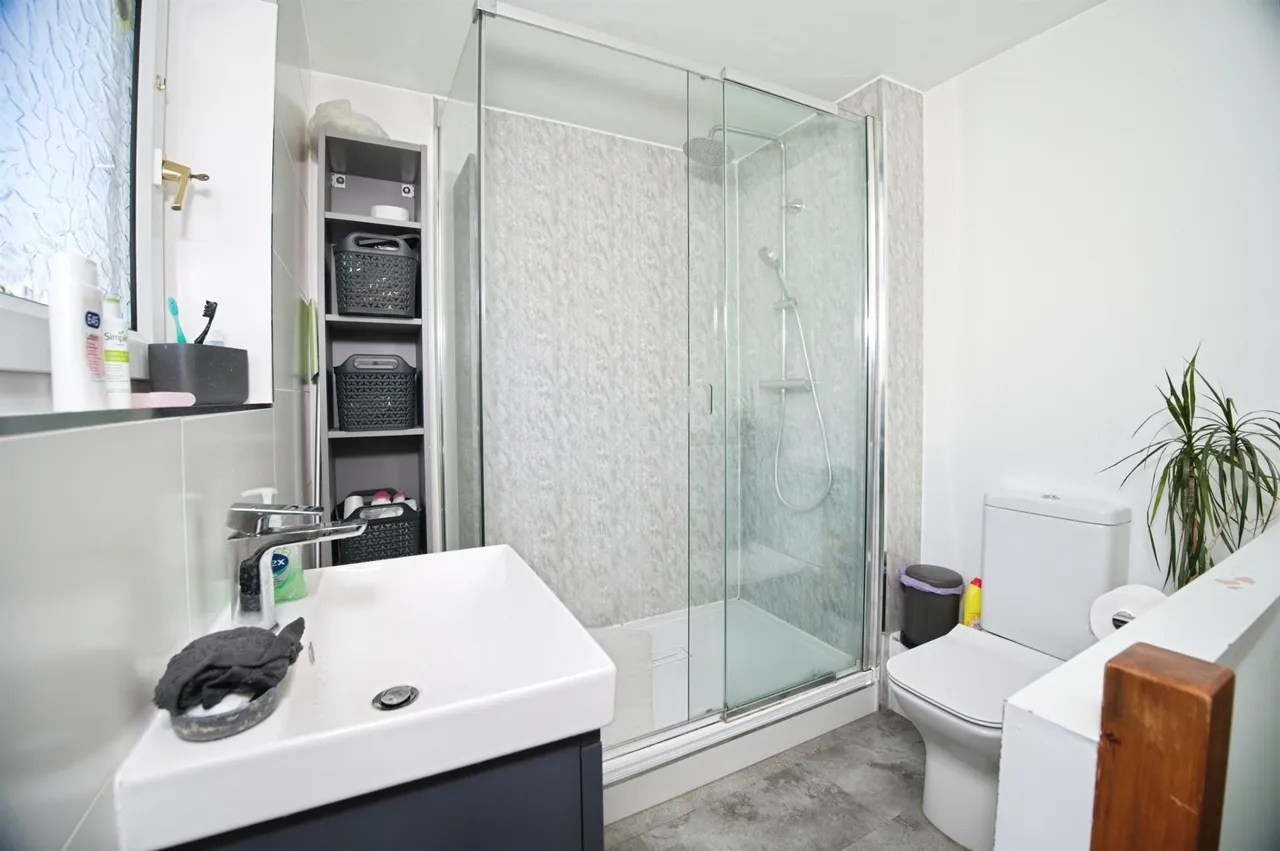 Ludlow Street, Penarth, CF64, photo 5