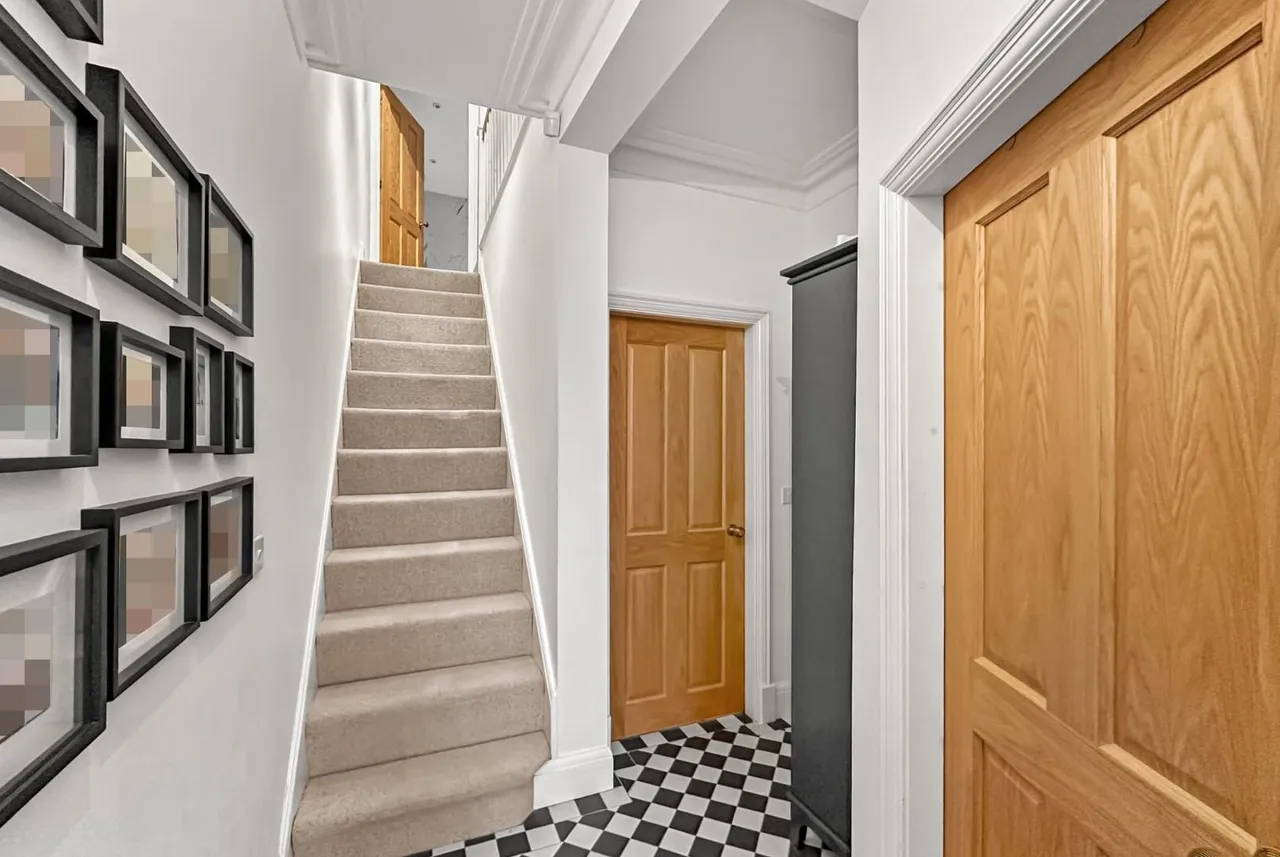 Elm Road, Hale, Altrincham WA15 9QP, photo 8