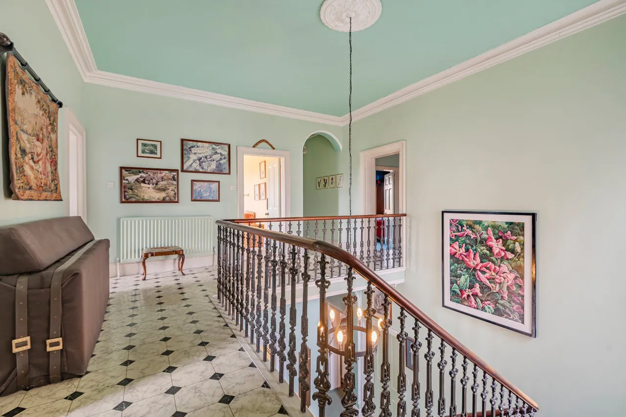 Petersfinger Road, Petersfinger, Salisbury, Wiltshire, SP5 3BZ, photo 6