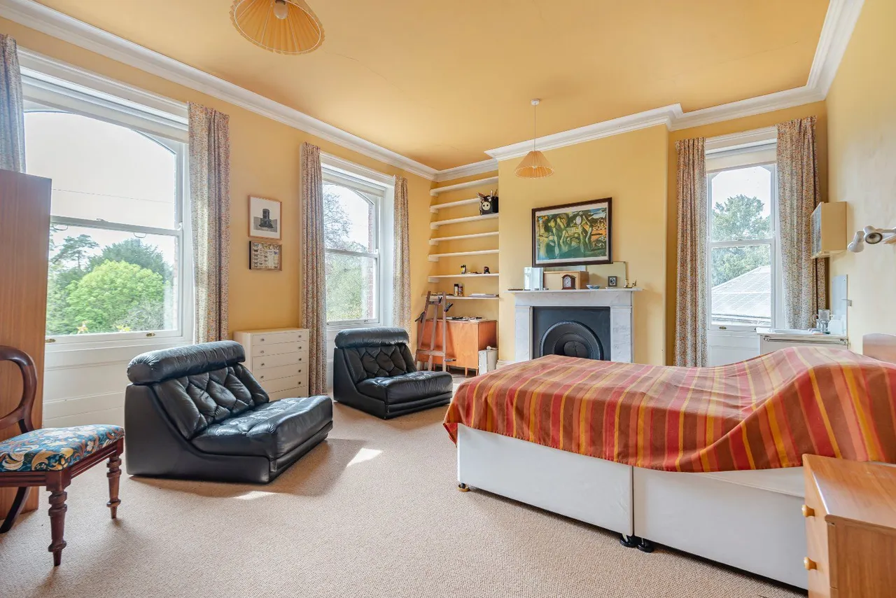 Petersfinger Road, Petersfinger, Salisbury, Wiltshire, SP5 3BZ, photo 8