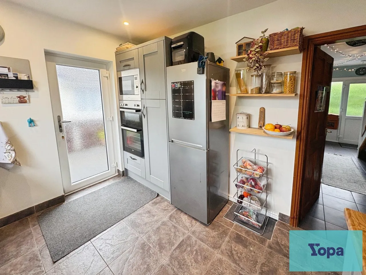 Hillcrest Avenue, Kingsley Holt, ST10, photo 11