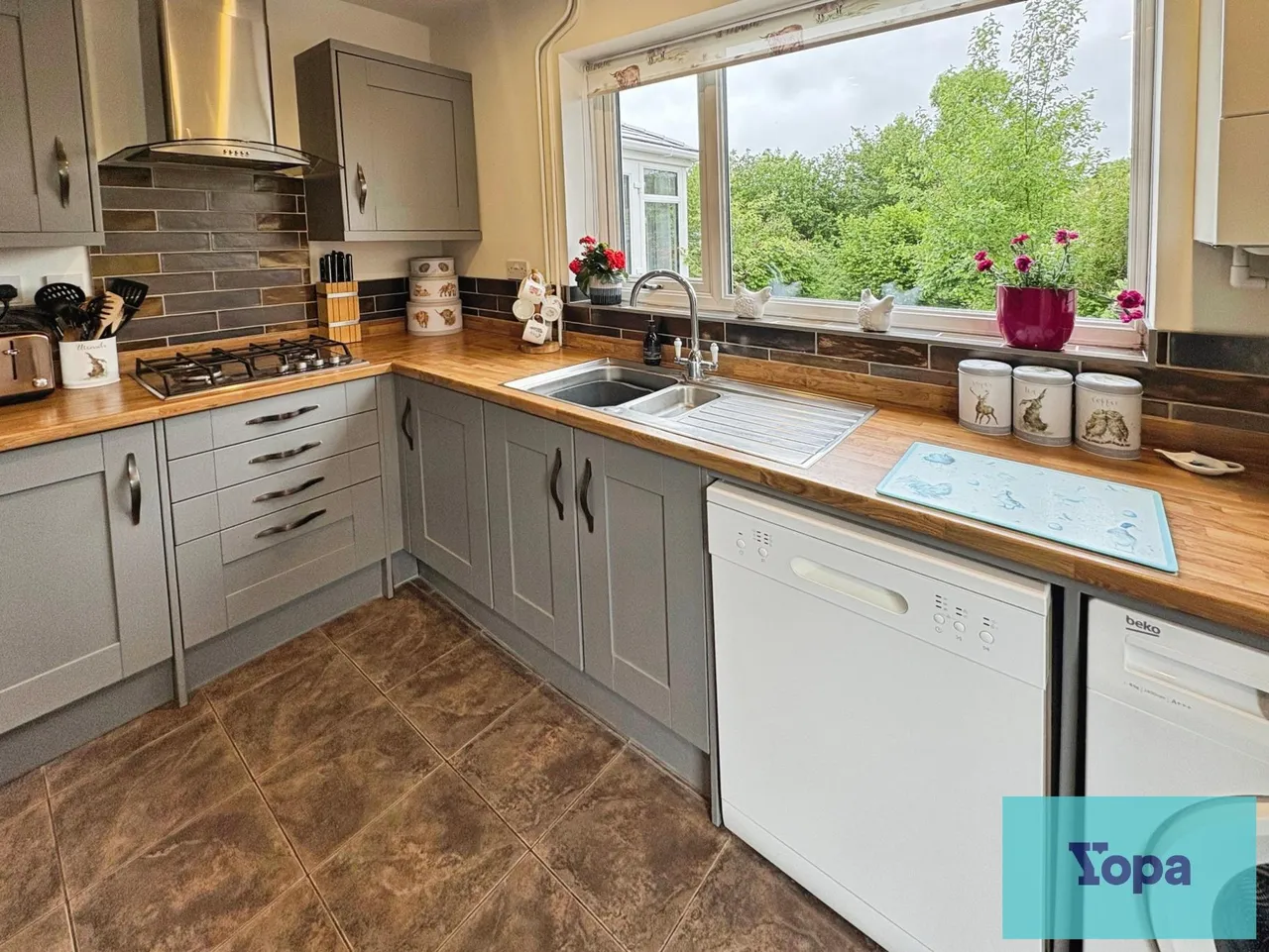 Hillcrest Avenue, Kingsley Holt, ST10, photo 12
