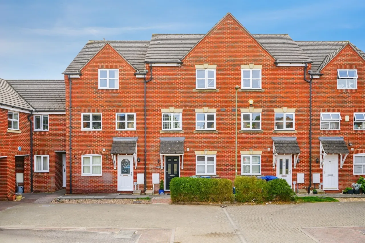 4 bed house for sale, Butterbur Gardens, Bicester, OX26