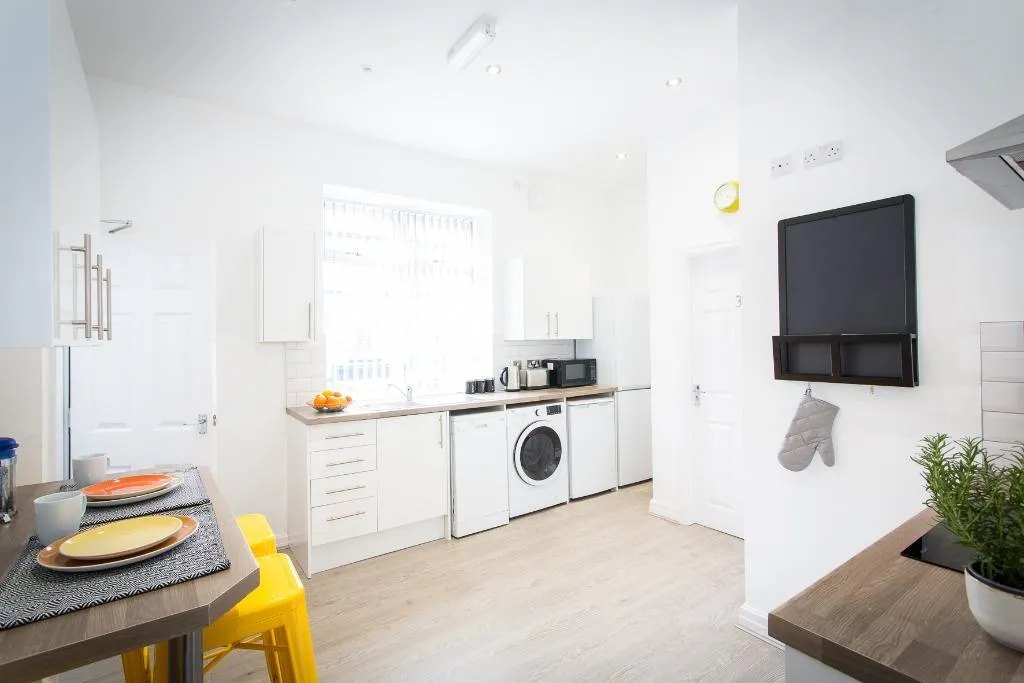 Hanson Street, Bury, BL9, photo 6