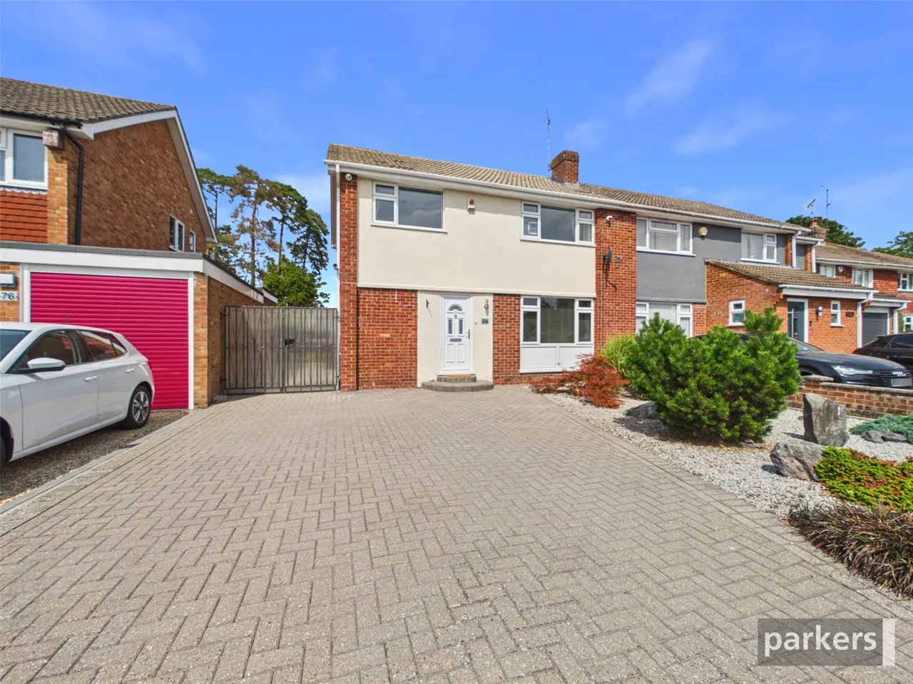 4 bed house for sale, Antrim Road, Woodley, RG5