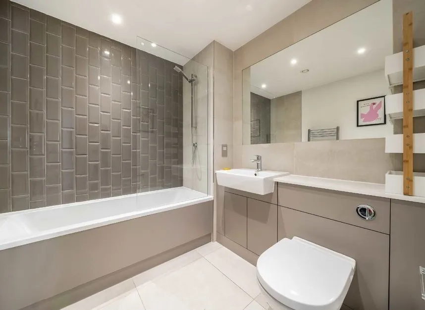 Caversham Road, Colindale, NW9, photo 7