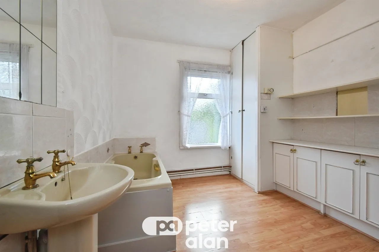 Fifth Avenue, Merthyr Tydfil, CF47, photo 18