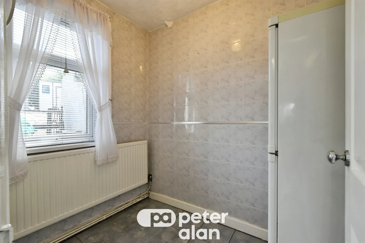 Fifth Avenue, Merthyr Tydfil, CF47, photo 12