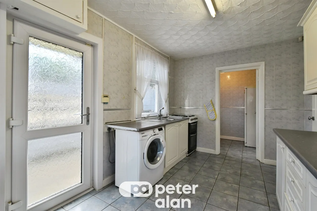 Fifth Avenue, Merthyr Tydfil, CF47, photo 13