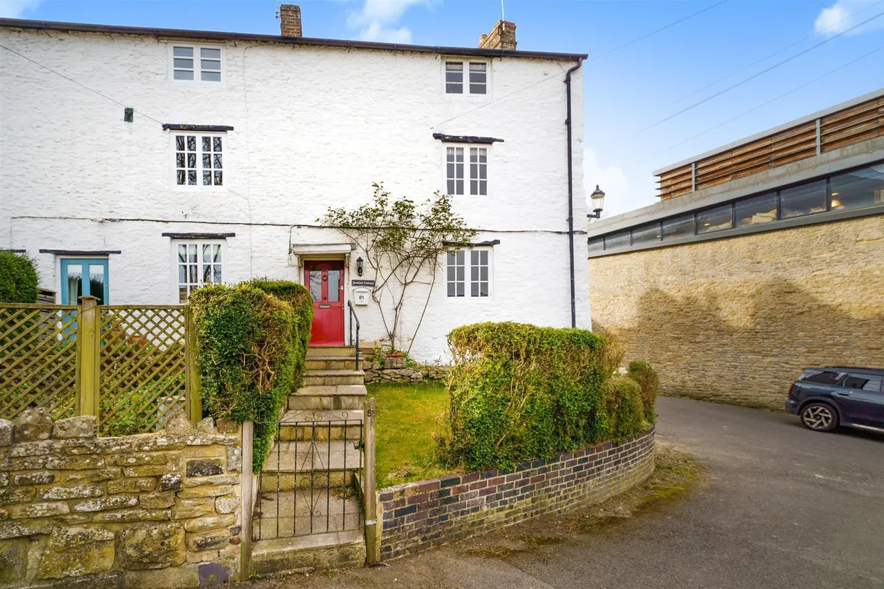 2 bed house for sale, Oxford Street, Woodstock, OX20
