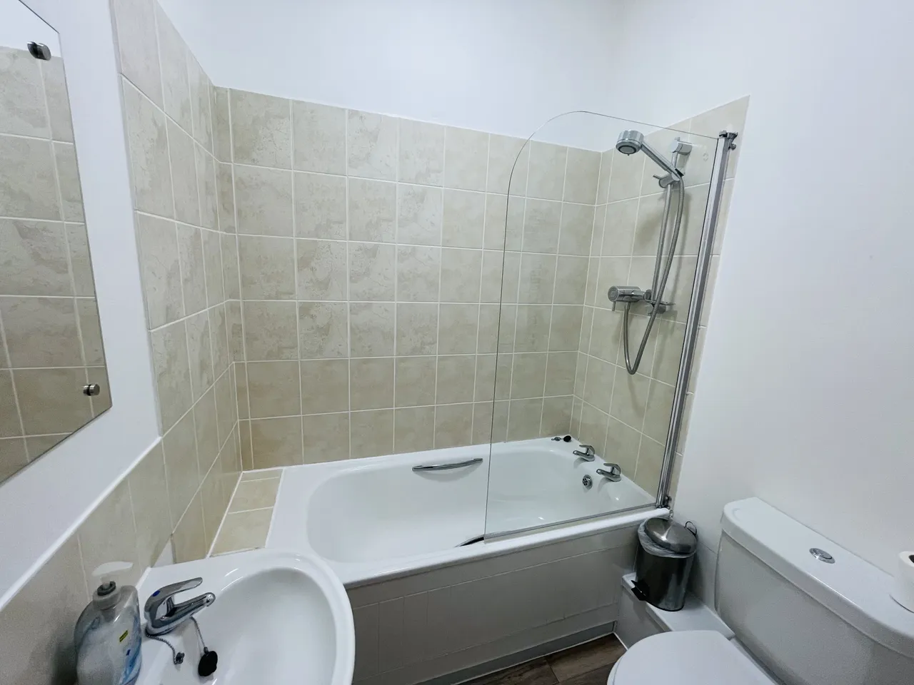 Pembroke Dock, SA72, photo 4