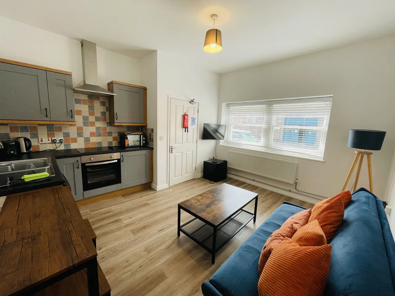 Pembroke Dock, SA72, photo 2
