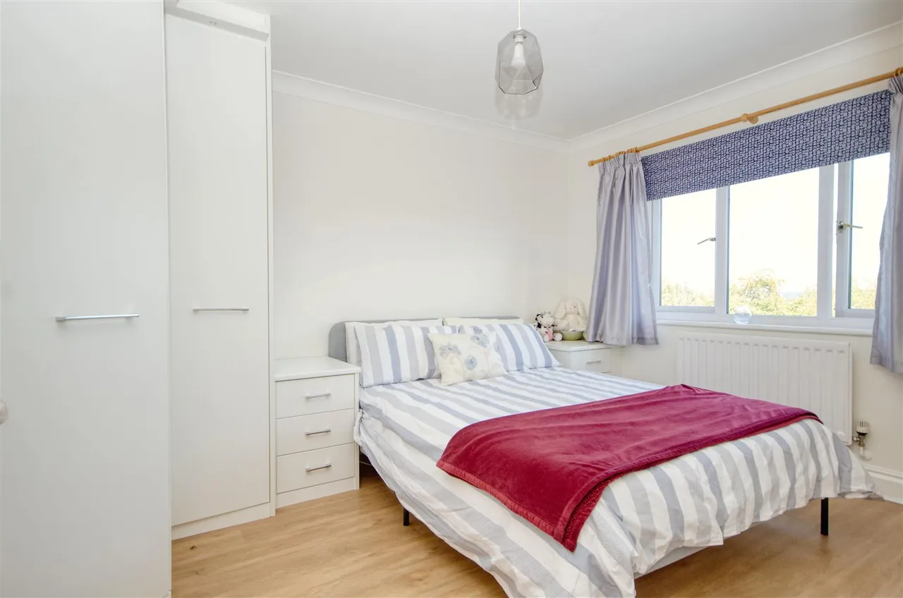 Kenilworth Gardens, West End, SO30, photo 13