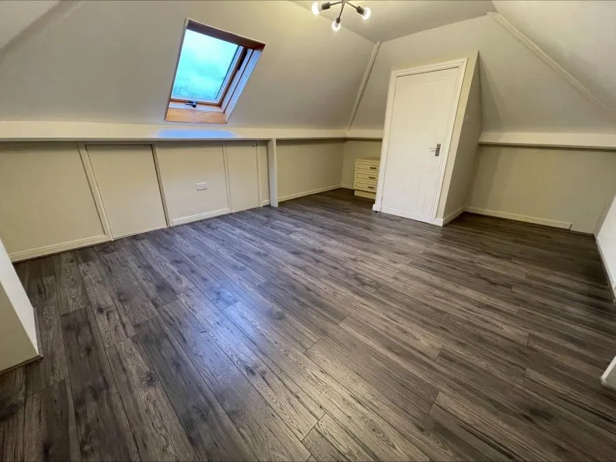 Birdsfoot Lane, Luton, LU3, photo 4