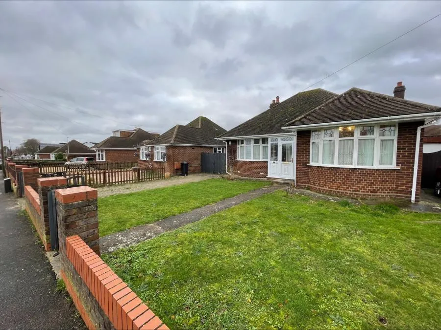 4 bed house to rent, Birdsfoot Lane, Luton, LU3