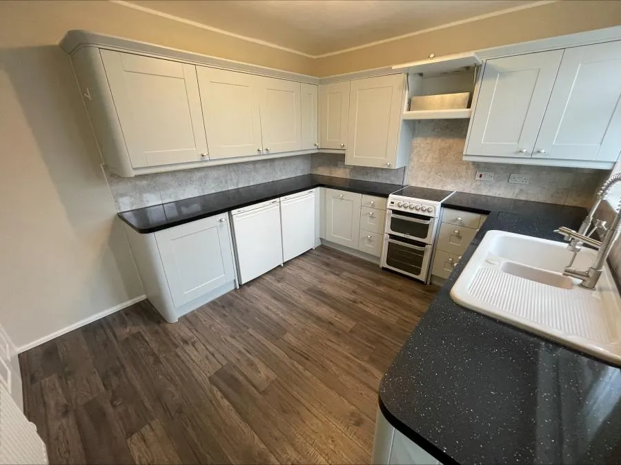 Birdsfoot Lane, Luton, LU3, photo 6