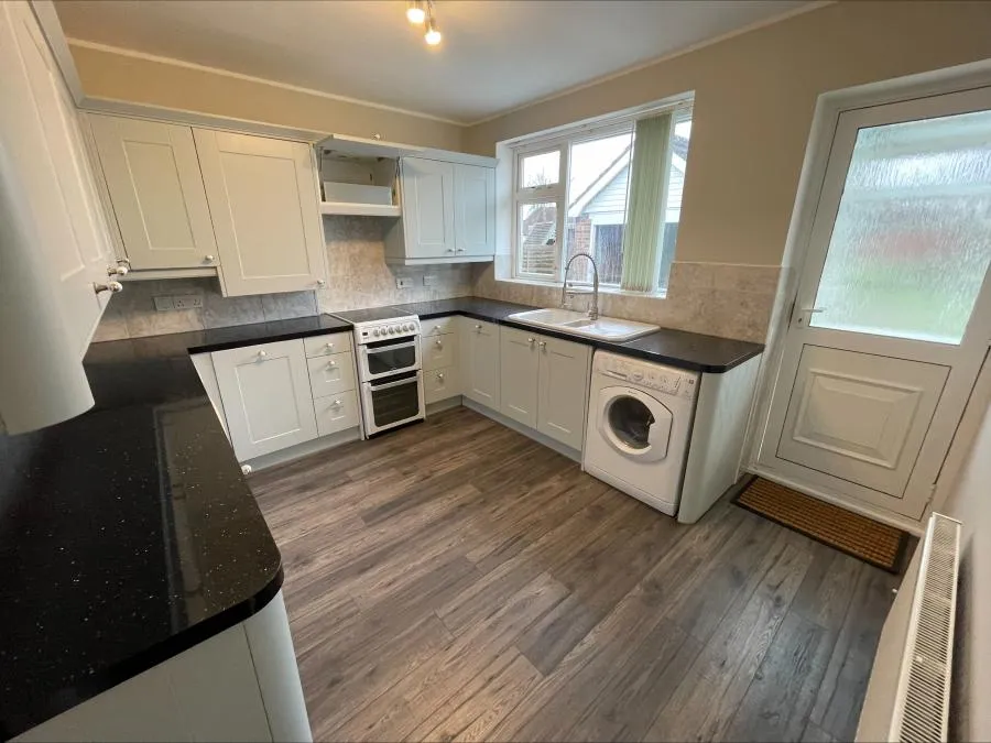 Birdsfoot Lane, Luton, LU3, photo 3