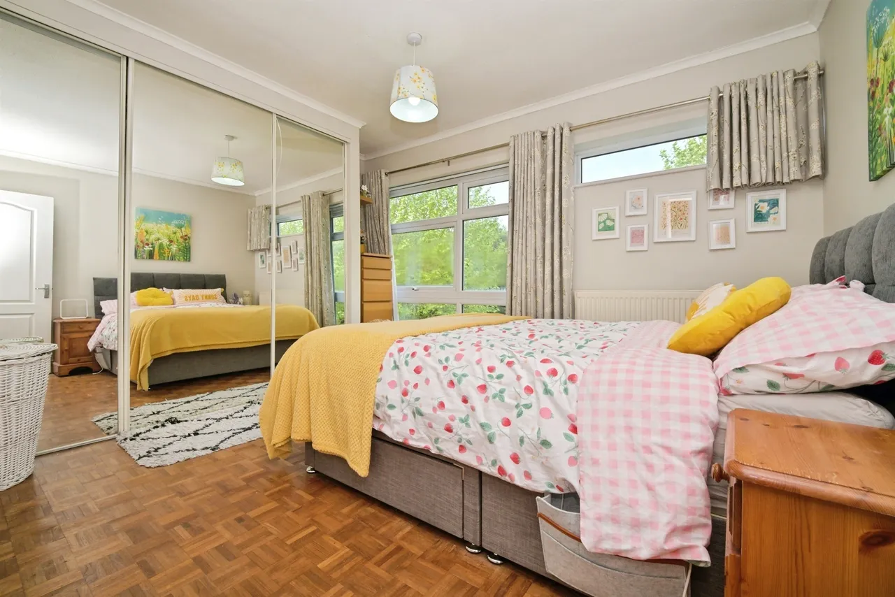 Park View, HODDESDON, photo 11