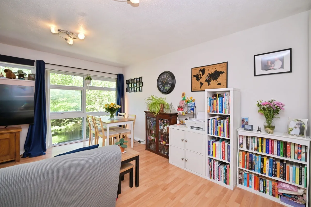 Park View, HODDESDON, photo 5