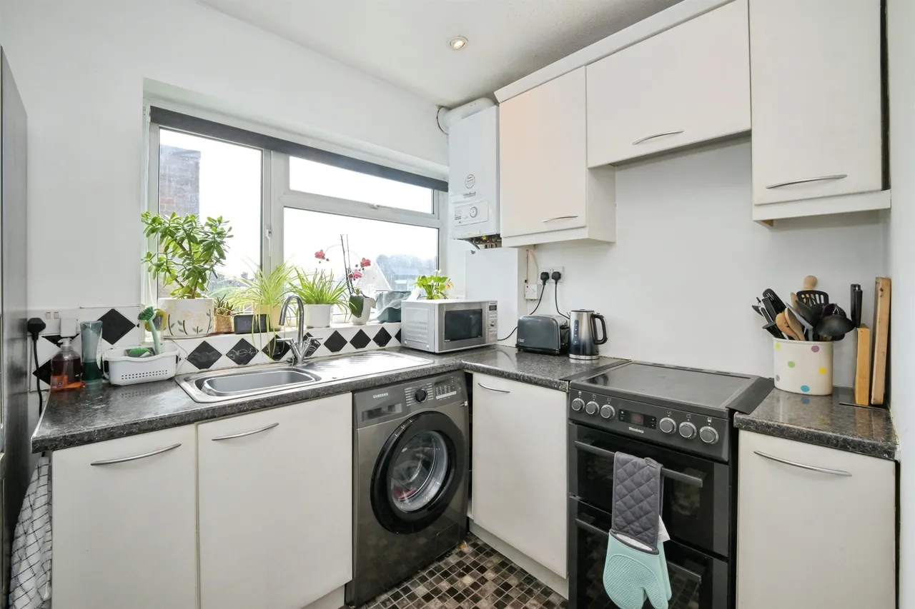 Park View, HODDESDON, photo 3