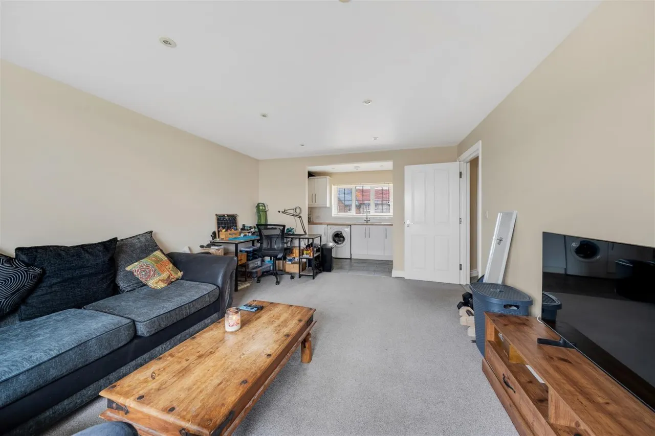 Farwell Crescent, Chickerell, DT3, photo 10