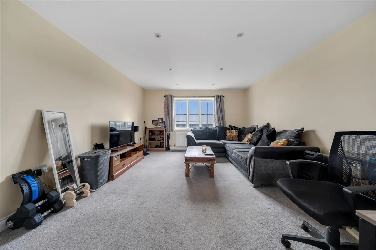 Farwell Crescent, Chickerell, DT3, photo 12