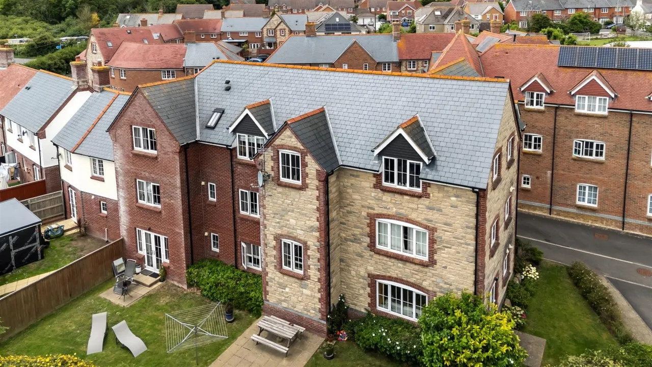 Farwell Crescent, Chickerell, DT3, photo 4