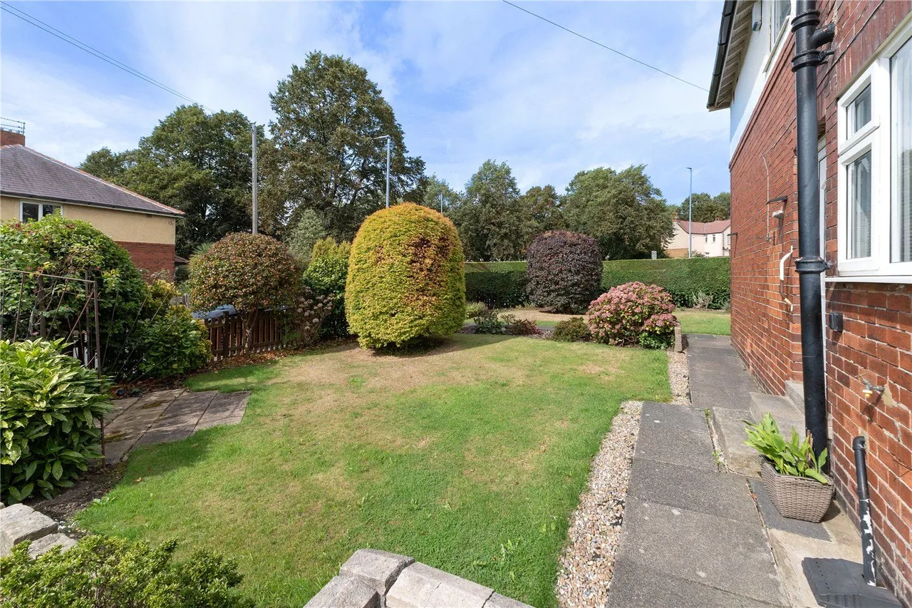 Broadway, Horsforth, LS18, photo 3