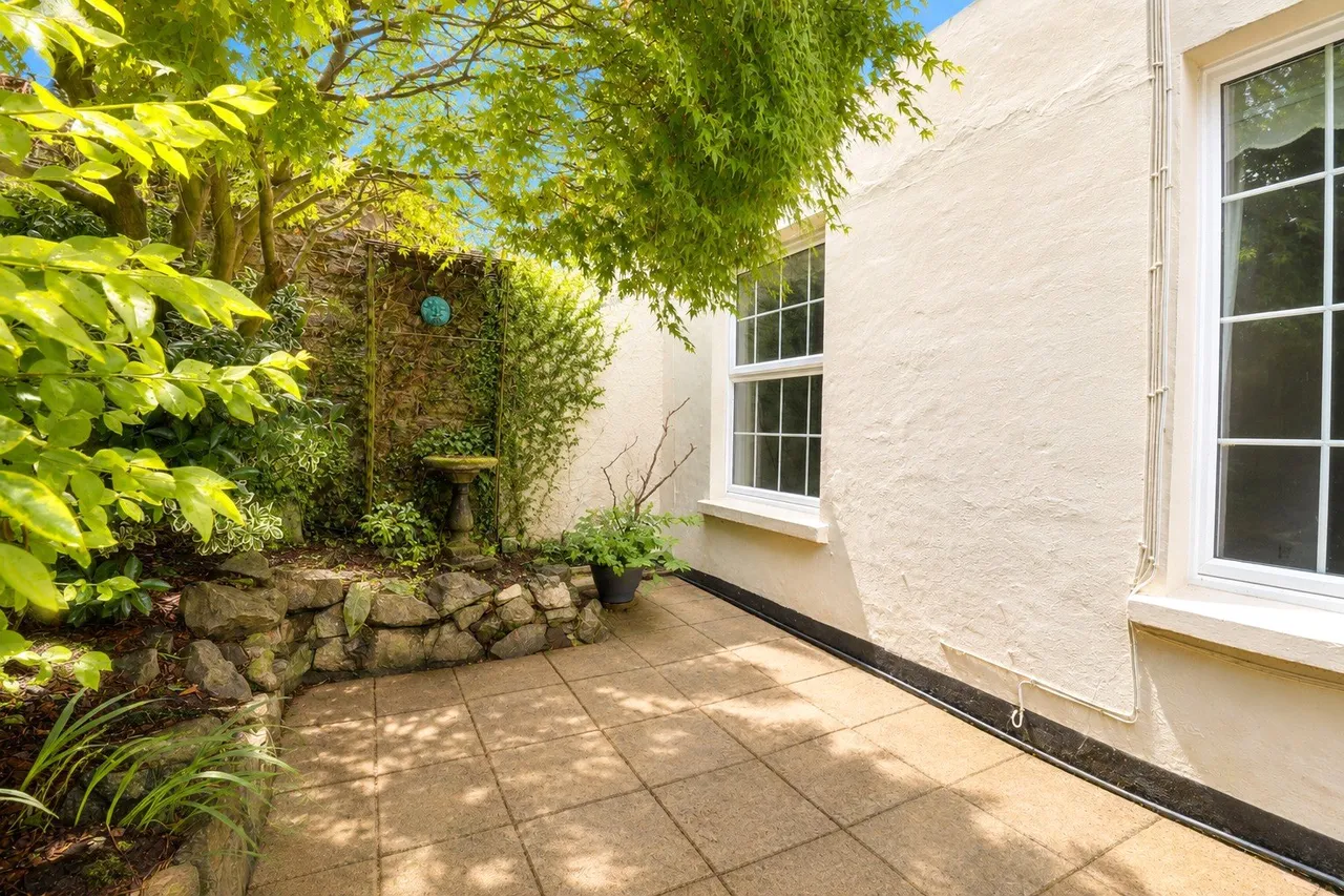 Trafalgar Gardens, Barnstaple, EX32, photo 22