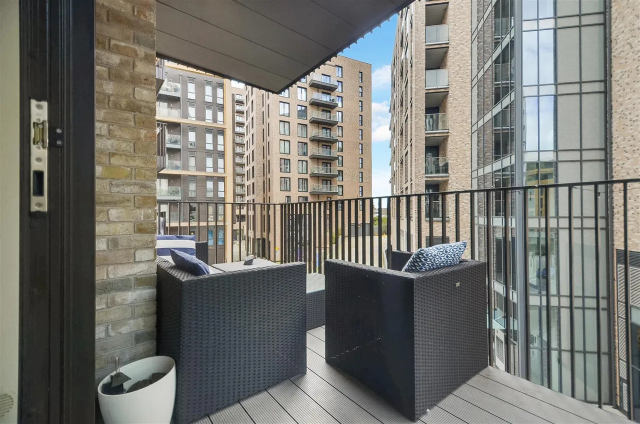 Osiers Road, London, SW18, photo 8