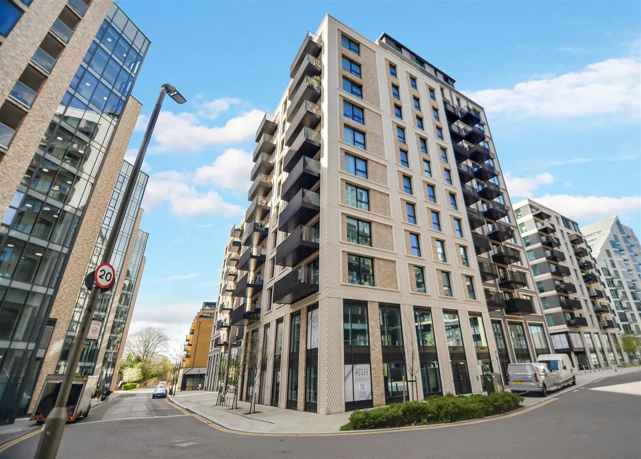 Osiers Road, London, SW18, photo 4