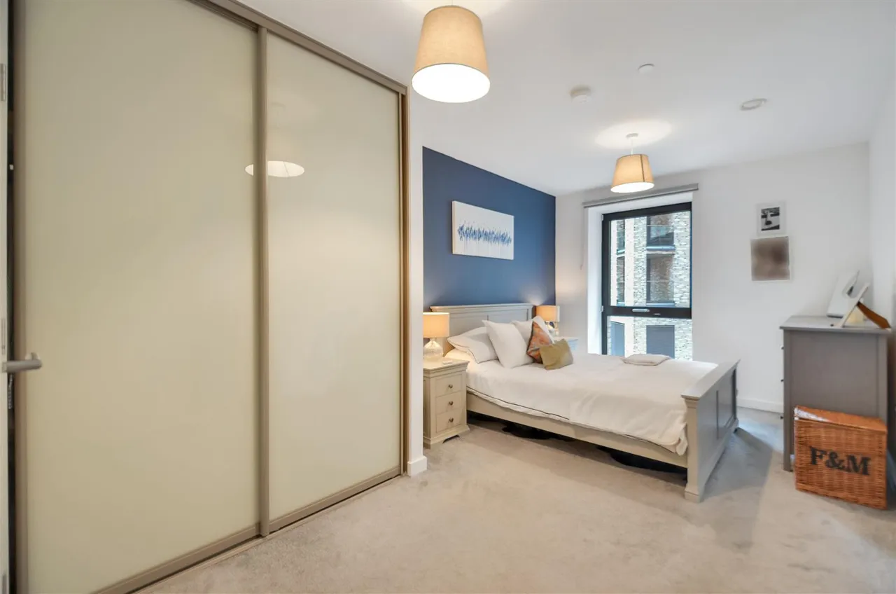 Osiers Road, London, SW18, photo 6