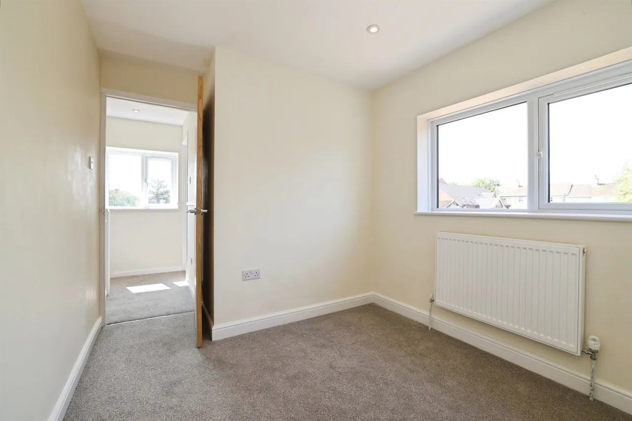 Bishop Road, Calne, photo 7