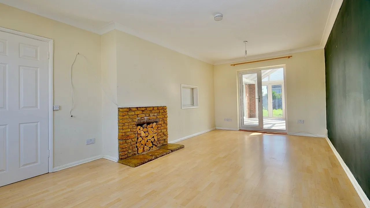 Church Close, Stilton, PE7, photo 2