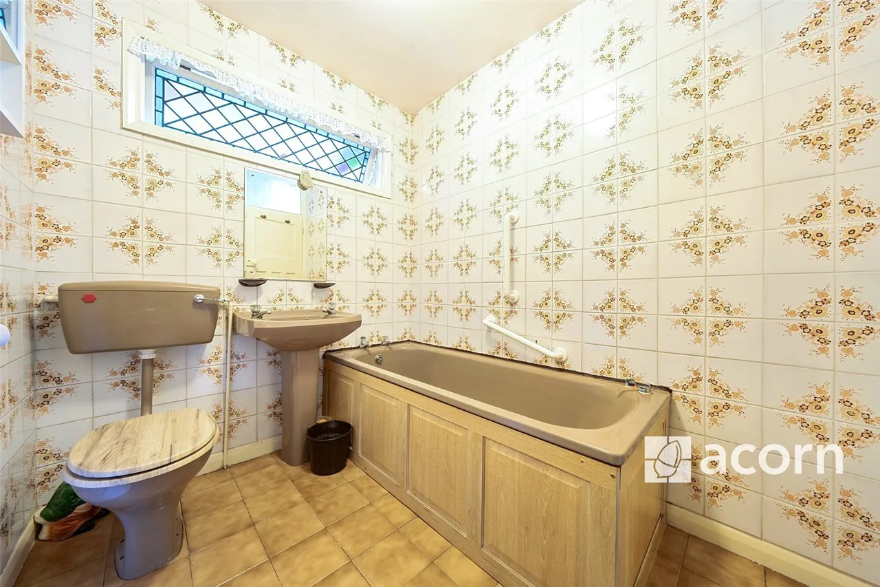 Woolwich Road, SE2, photo 23