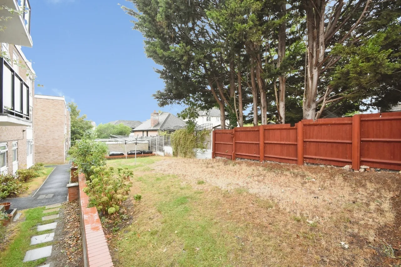 Patching Hall Lane, Chelmsford, CM1, photo 7