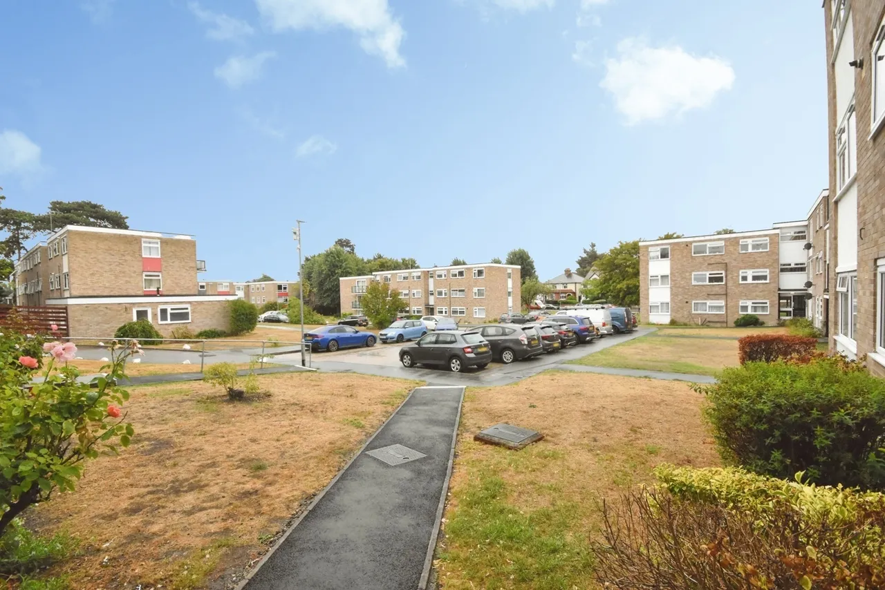 Patching Hall Lane, Chelmsford, CM1, photo 9