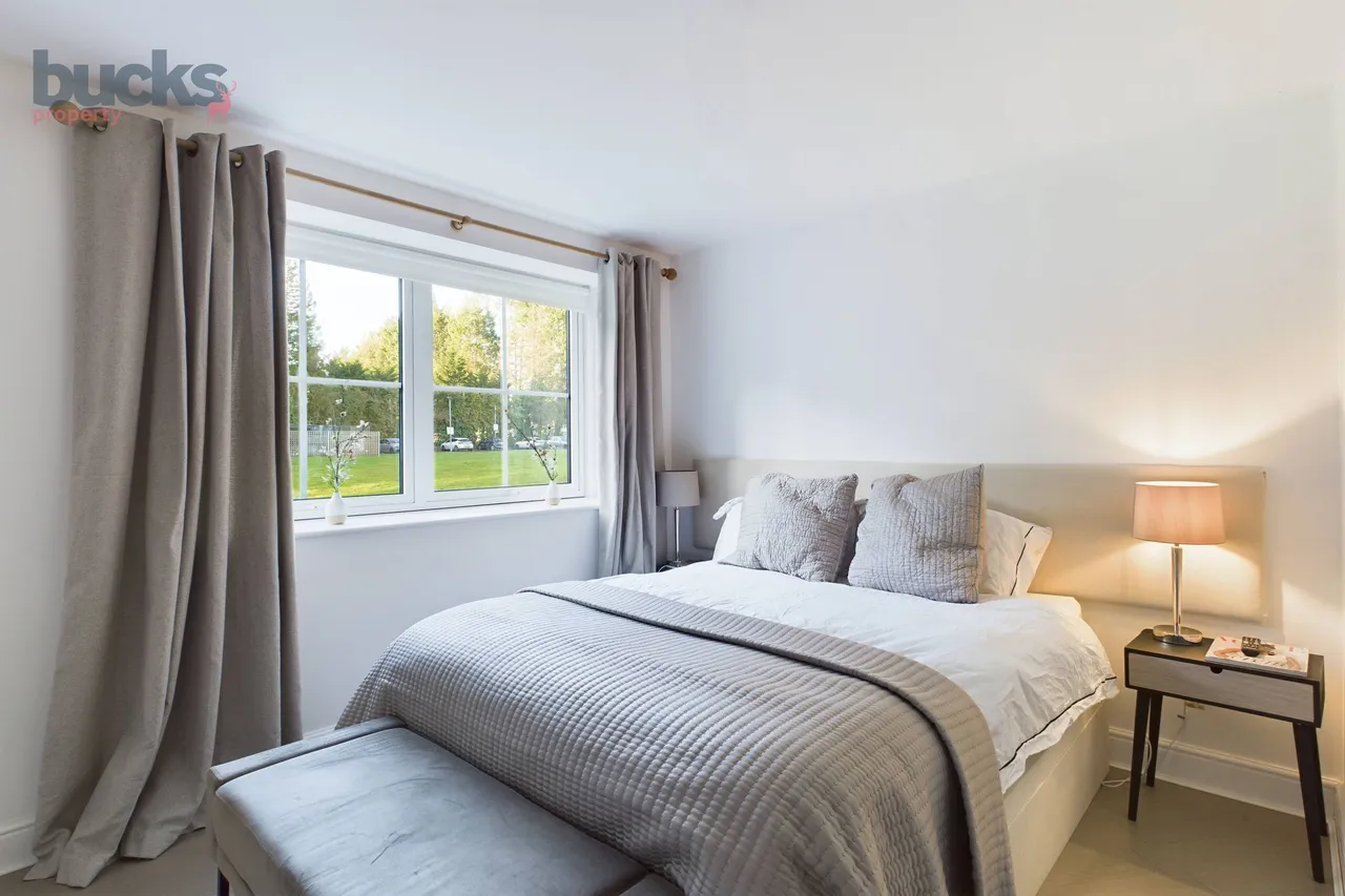 Wycombe Road, Saunderton, HP14, photo 4