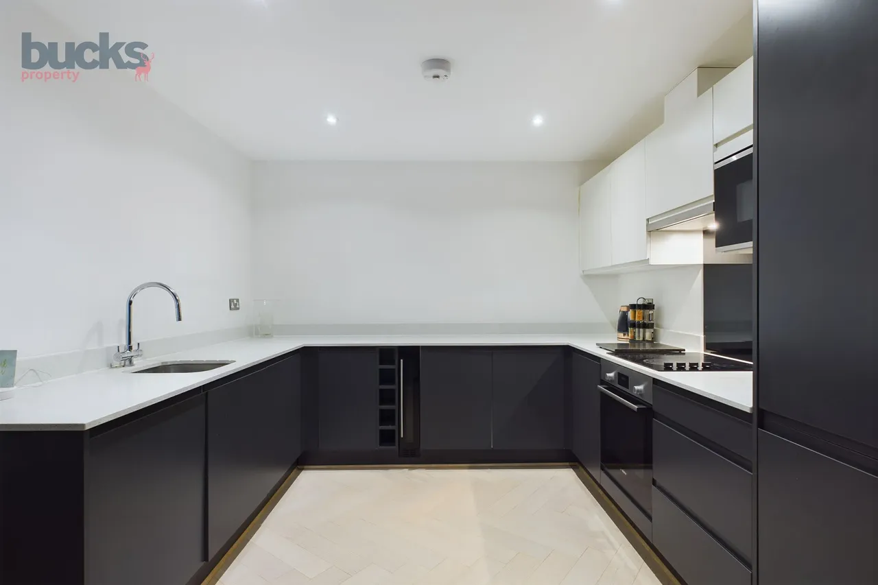 Wycombe Road, Saunderton, HP14, photo 3